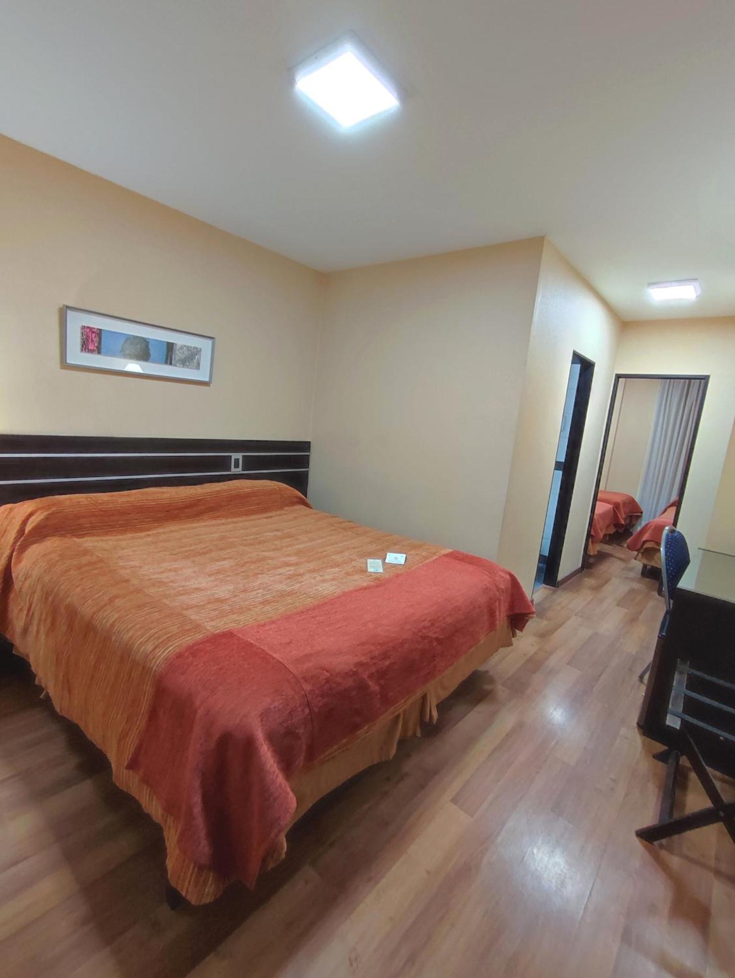 Hotel Francia Сан-Мигель-де-Тукуман Экстерьер фото