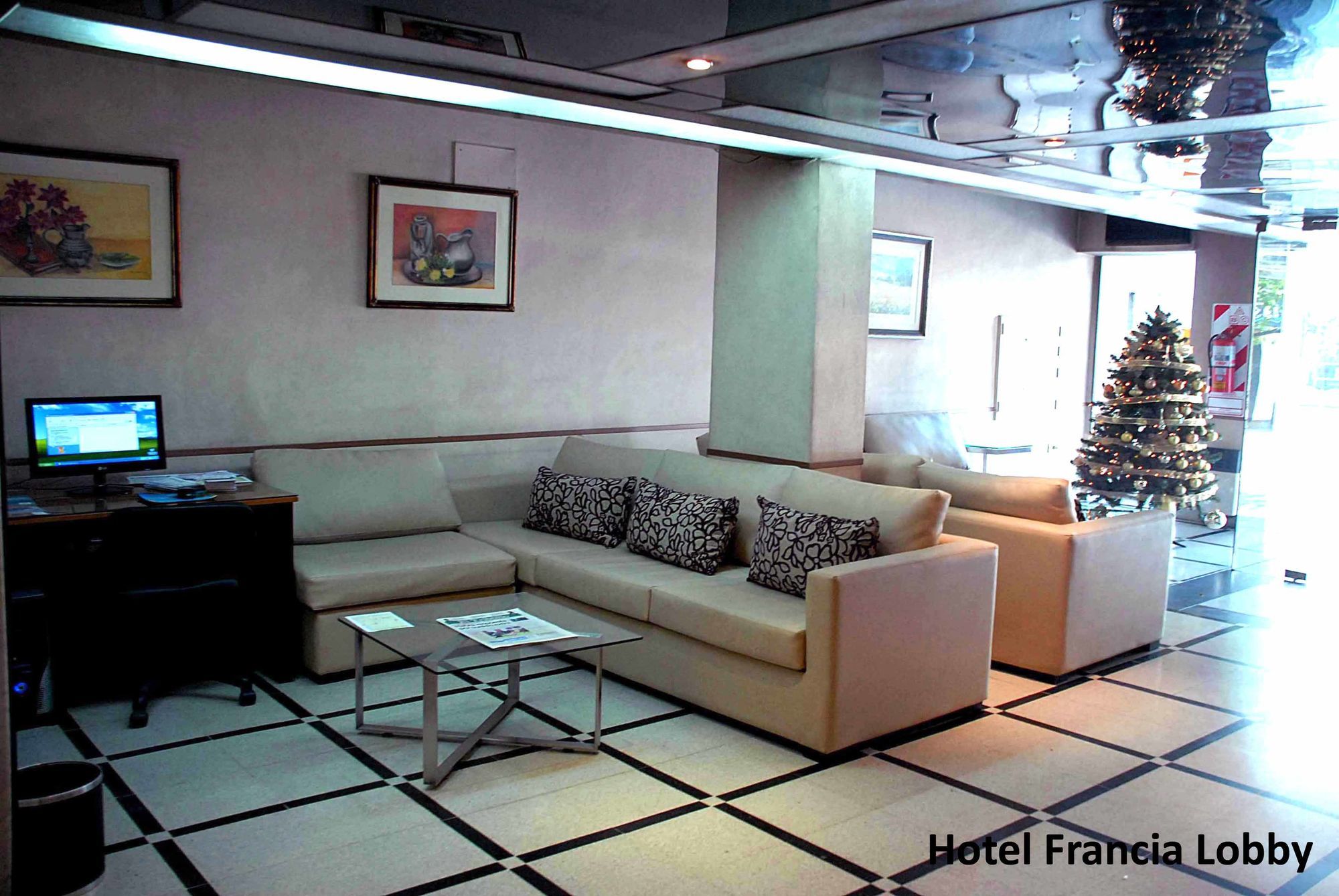 Hotel Francia Сан-Мигель-де-Тукуман Экстерьер фото